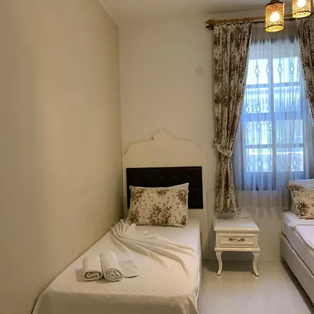 Kaleici Ozkavak Hotell 2*