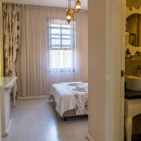 Kaleici Ozkavak Hotel 2*