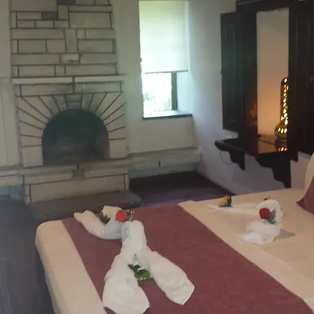 Kaleici Ozkavak Hotel Antalya
