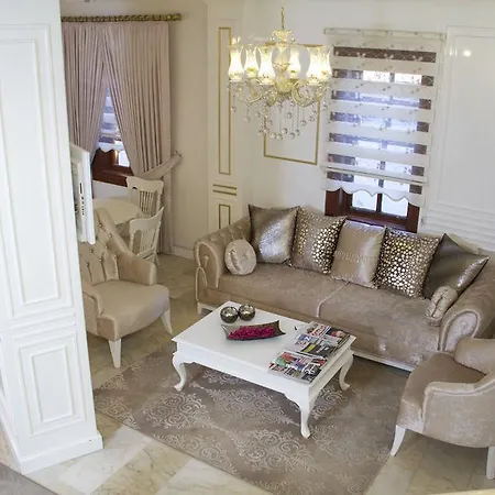 Kaleici Ozkavak Hotell