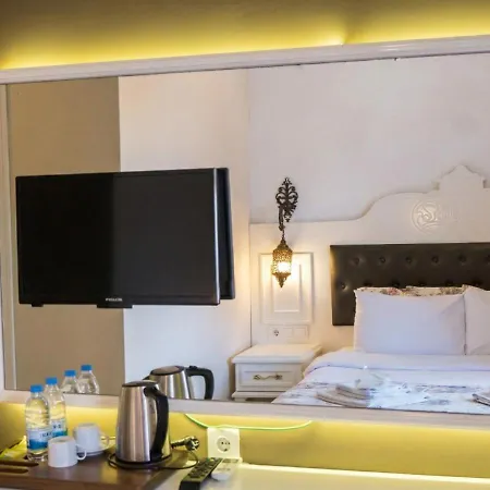 Kaleici Ozkavak Hotel 2*