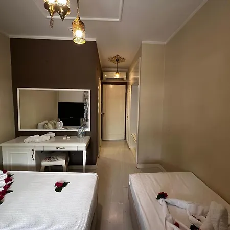 Отель Kaleici Ozkavak 2*